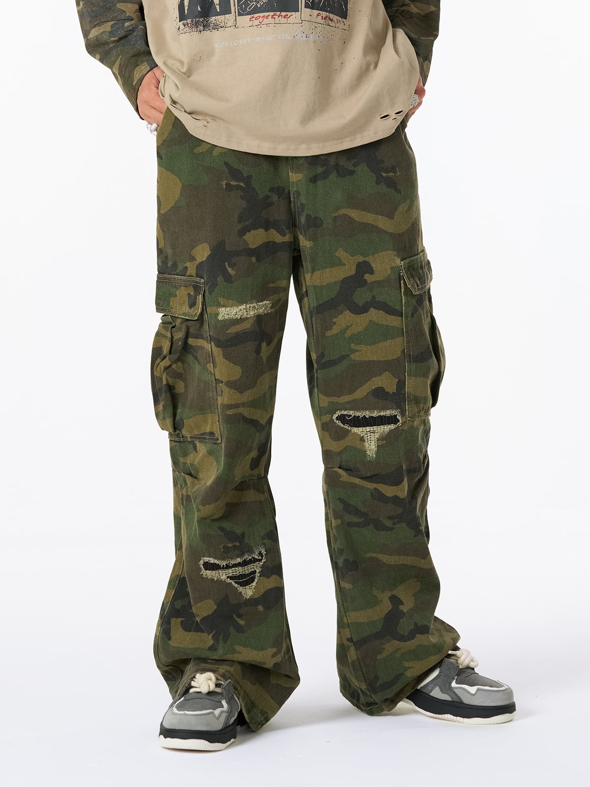 Woven Ripped Camouflage Flared Cargo Pants - 2410