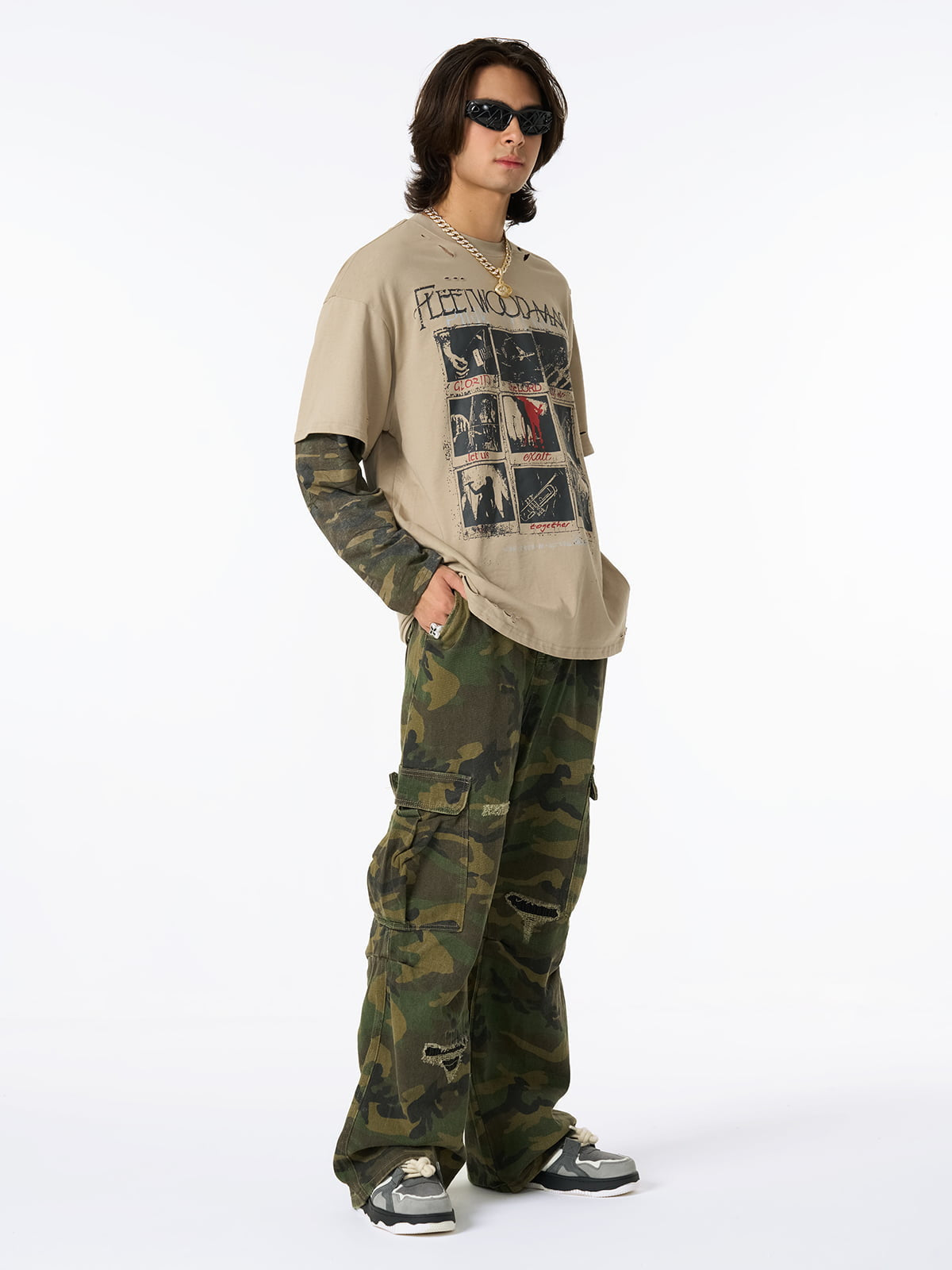 Woven Ripped Camouflage Flared Cargo Pants - 2410