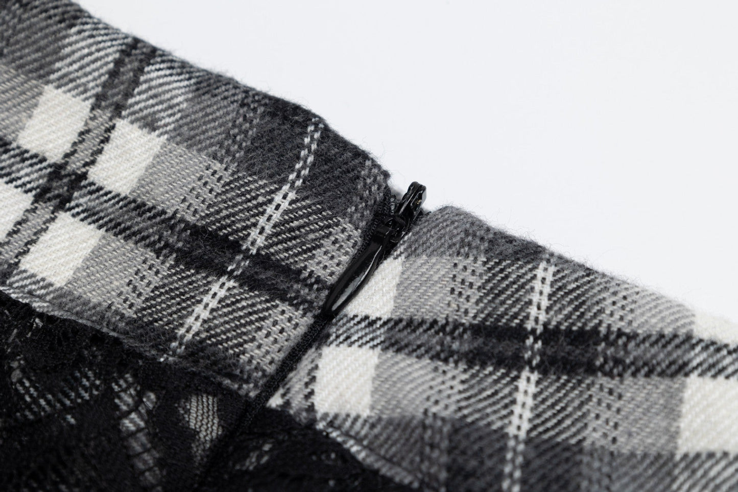Lorantis Co. TARTAN TWIST ETEK