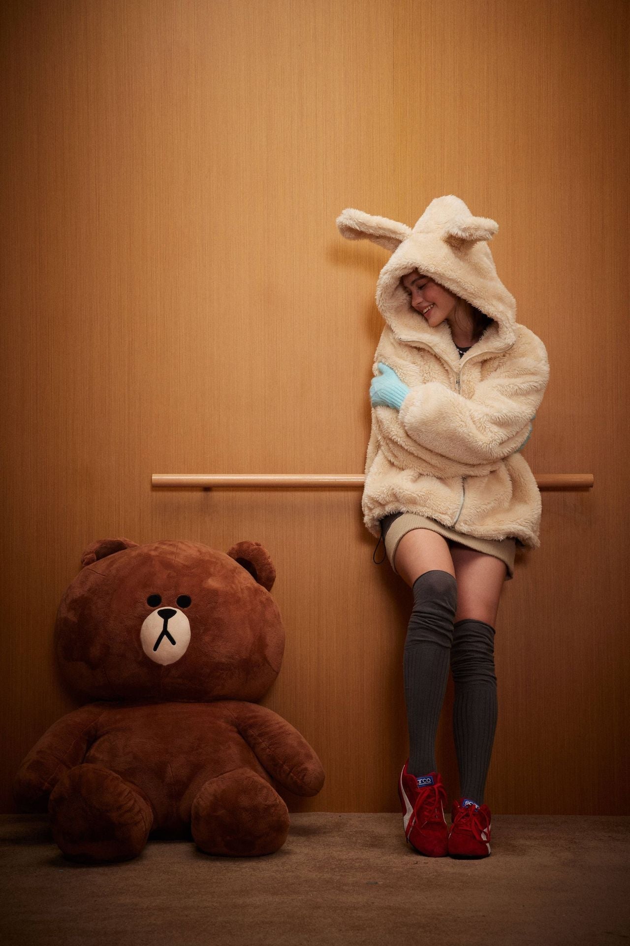 Lorantis Co. FUZZY BUNNY HOODED CEKET