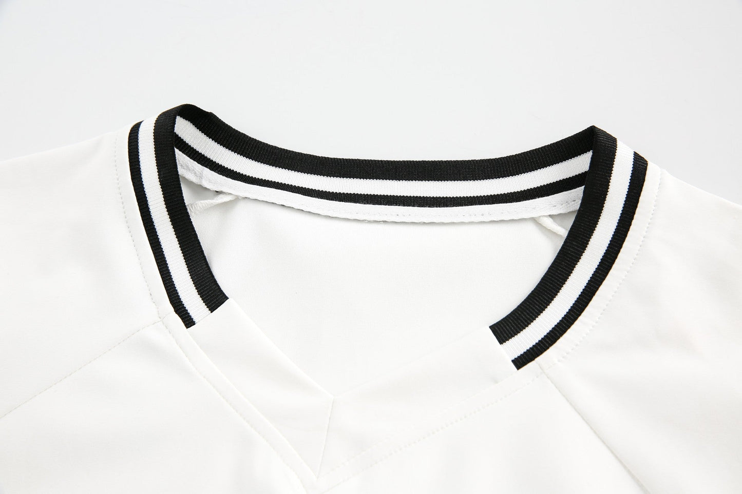 Lorantis Co. WHITE ARGENTO KAZAK
